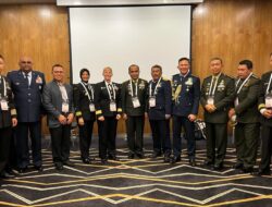 Konferensi Kesehatan Sipil-Militer di Singapura: Kapuskes TNI Paparkan Kolaborasi Sipil-Militer dalam Menagani Covid-19