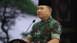 Profil Menginspirasi Jenderal TNI Dudung Abdurrachman ; Loper Koran jadi Jendral